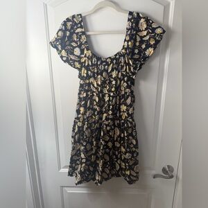Old Navy Black and Cream Floral Dress